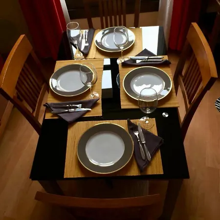 Reyes Catolicos Centro Apartment